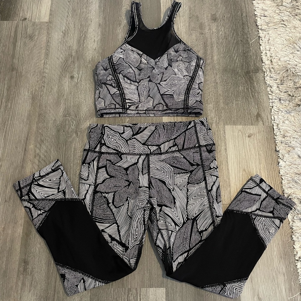 Lulu Lemon matching workout set